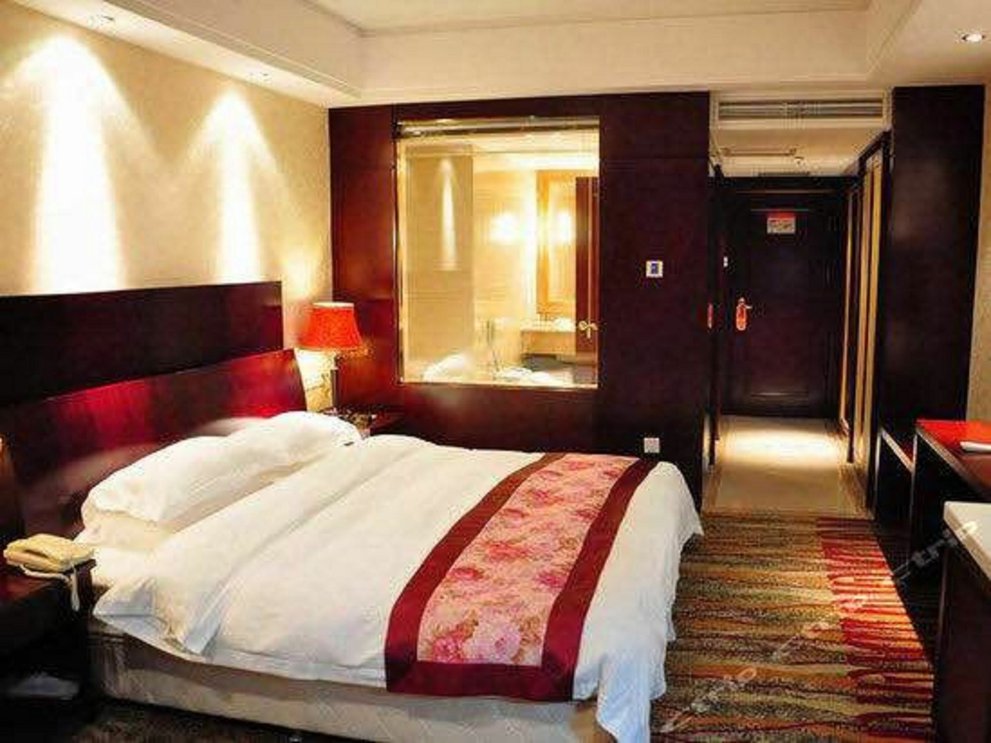Dalian New Garden Hotel Экстерьер фото