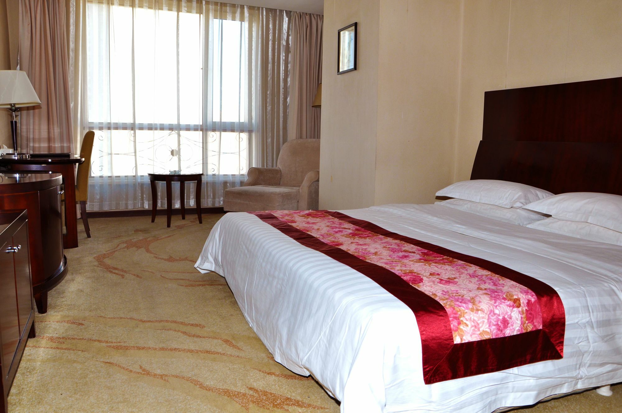 Dalian New Garden Hotel Экстерьер фото